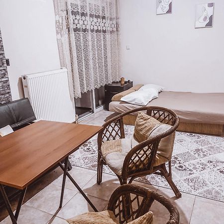 One Of The Cheapest In The City Eucalyptus Komotini Buitenkant foto